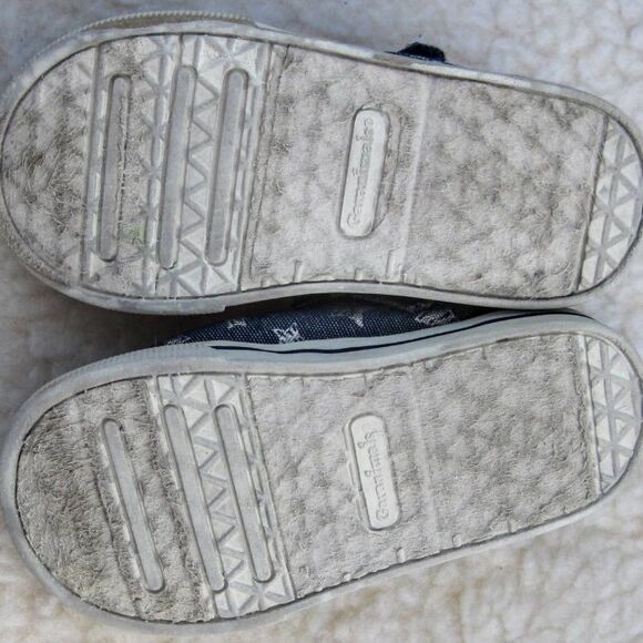 Lot of 5 girls shoes Rampage, Carters, Garanimals & more  (size 5) - Picture 4 of 16